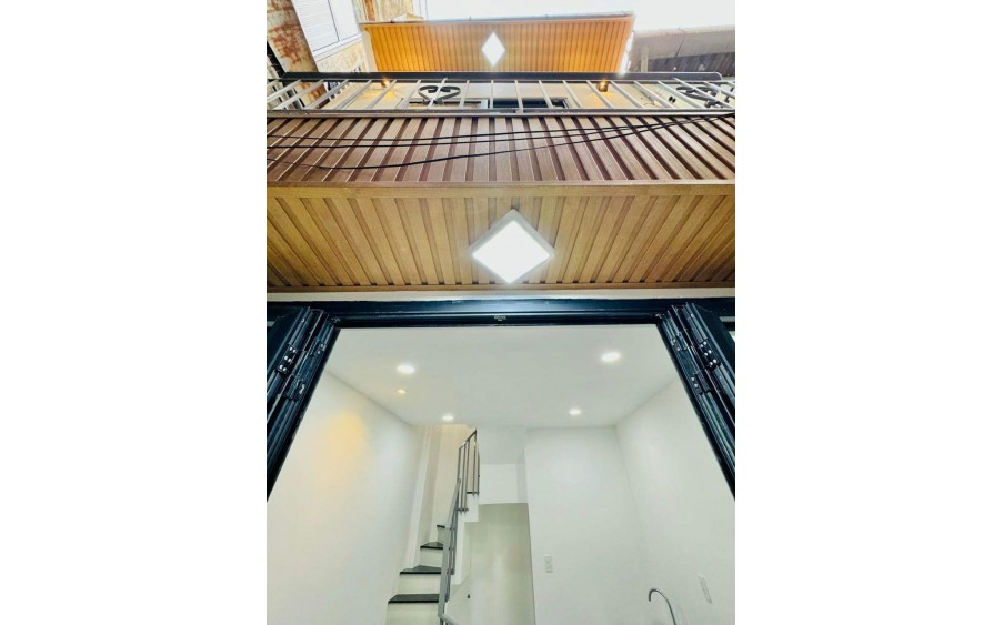 VIP Nhỉnh 2 Tỏi Có Sổ Hồng Bùi Viện Q1, 2 Tầng, 3 Bước Ra Mặt Tiền Siêu Hiếm.